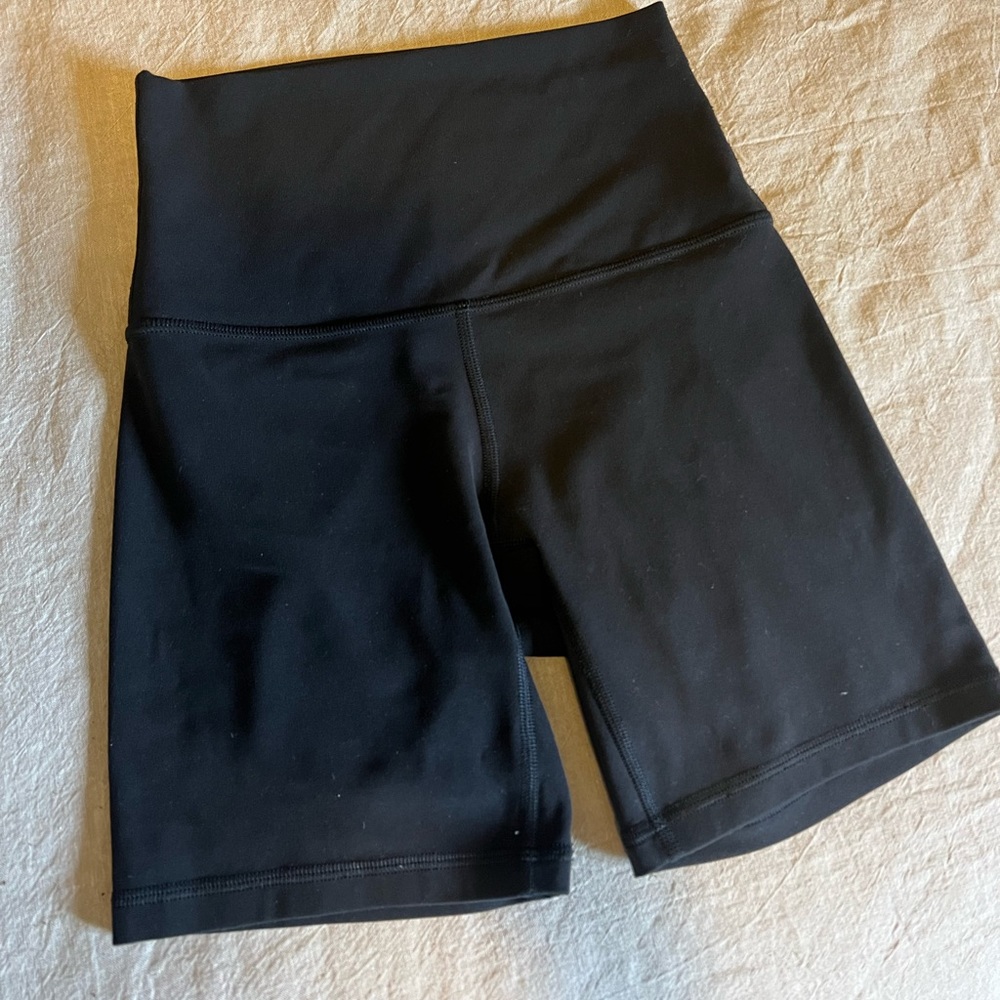 Lululemon Align Biker shorts